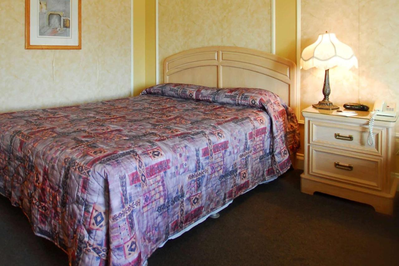 Hotel Travelodge By Wyndham فيكتوريا فيل المظهر الخارجي الصورة