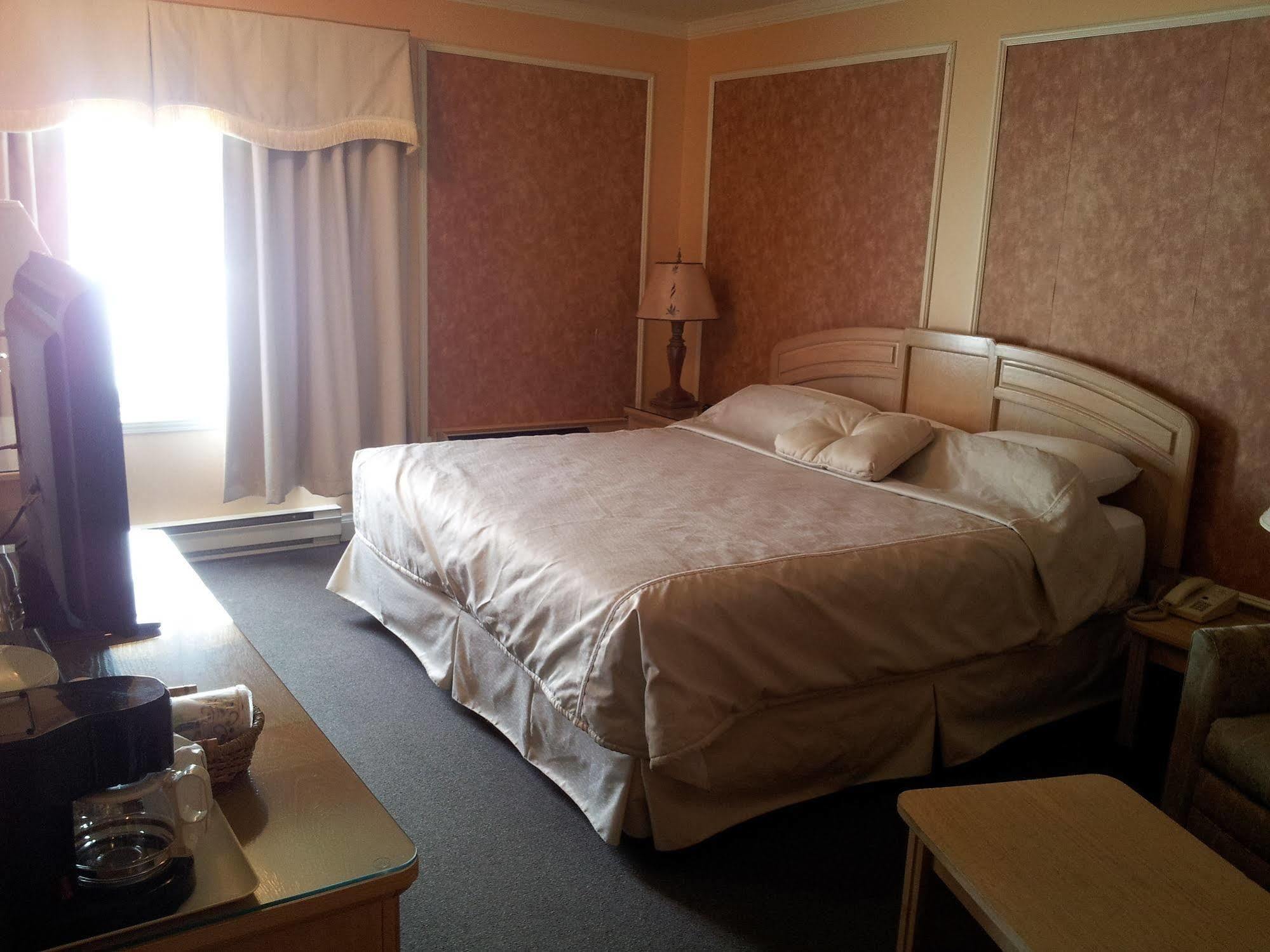 Hotel Travelodge By Wyndham فيكتوريا فيل المظهر الخارجي الصورة